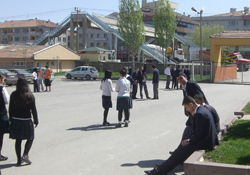 Liselerde ürküten tablo