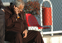 Telefon elinden düşmüyor