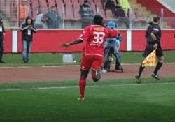 En golcü Simon Zenke