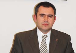 Eczacı çıldırmak üzere!