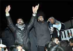 Tahliye olanlara talih kuşu