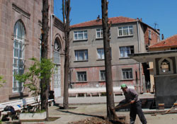 Kesen de, karşı çıkan da haklı