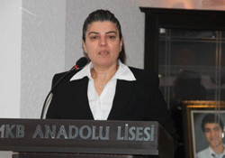 Ölen oğula mektup ağlattı