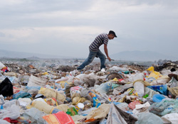 Yoksulum çünkü...