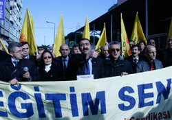 Öğretmenlere kesilen cezayı kınadılar