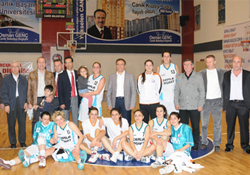 CANİK'İN ZİRVE İNADI