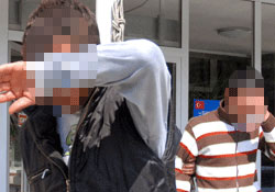 Otomobilde esrar ele geçirildi