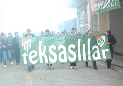 Taraftardan dostluk mesajları