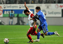 F.BAHÇE SIRADAN BİR TAKIM