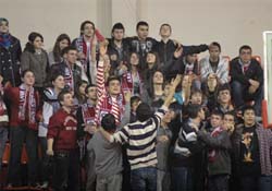 Taraftardan tam destek