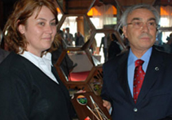 'Parmaklıklar Ardında' plaketlendi