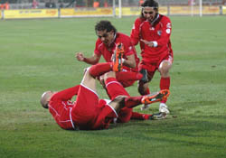 Farklı kadro çıktı