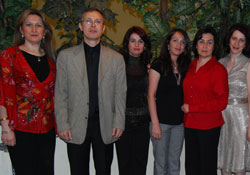 Minik yüreklerin kardeş eli