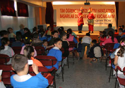 'Tiyatro'lu trafik eğitimi