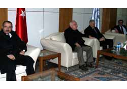 Dört bakan özel uçakla geldi