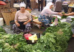 Marketlere karşı pazarcılar da birleşiyor