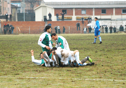 ÇARŞAMBA FIRSATI TEPTİ