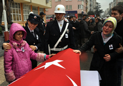 Yürekleri dağladı