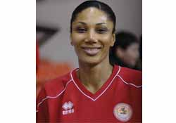 Tatum'u hayranlıkla izledi