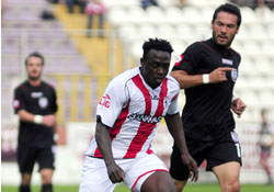 Adanaspor maçını iple çekiyor