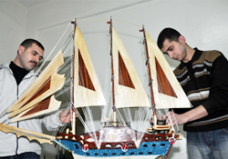 Cezaevinde fabrika gibi üretim