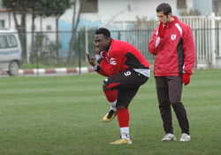 Zenke şov sürüyor