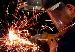 Sanayide istihdam yüzde 6,5 arttı