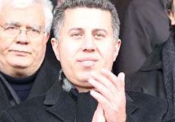 Öztürk yalnız bırakmadı