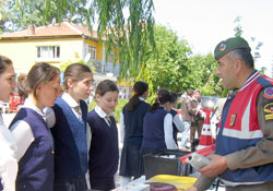 Vezirköprü'de trafik Sergisi