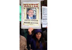 Öğrenciler iptal kararını kutladı