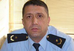 Kendi müdürüne ceza yazdı