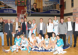 CANİK ZİRVEYİ ELE GEÇİRDİ