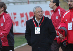 Kazanmak zorundayız