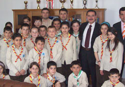 İzcilerden Başkan Dündara teşekkür ziyareti