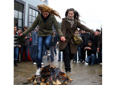 Öğrenciler Nevruz'u yağmur altında kutladı