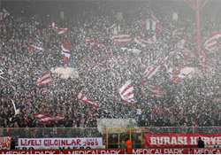 TARAFTAR SÜPER LİG'E ÇIKTI