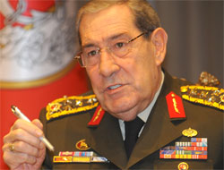 Büyükanıt'tan büyük sürpriz!