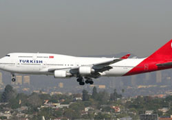 Uçak trafiği artıyor