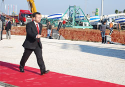 "Turistlere iyi davranalım"