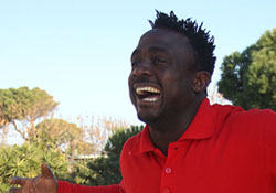 Gol atmak benim işim