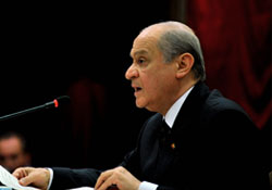 Bahçeli'den CD'li gönderme