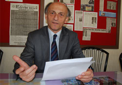 "Neden hala görevde?"