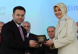 Vali Aksoy'un gurur günü