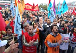 İşçi bayramında işçiler susturuldu!