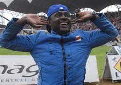 Taraftarın sevgilisi