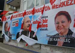 Demokrasi yerle bir edildi