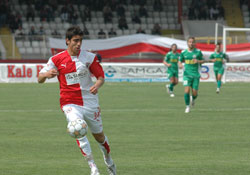 Turgut golle noktaladı