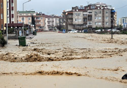 Samsun'u yağmur korkusu sardı