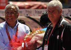 G.Antep çiçekle karşıladı