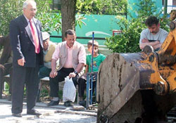 Salıpazarı'nda yol atağı